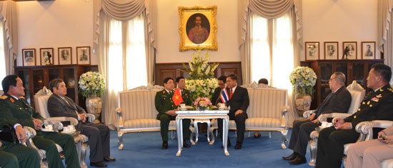 Đoàn đại biểu quân sự cấp cao Việt Nam thăm Vương quốc Thái Lan - ảnh 2